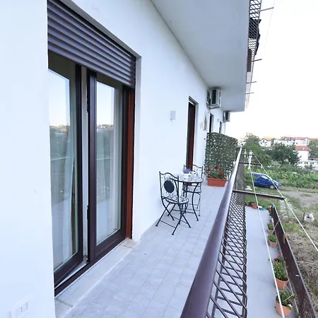 La Terrazza Sugli Dei 2 Apartment *